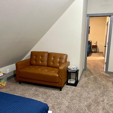 New Modern Cabin! 5Mi To Mt Rainier National Park! Hot Tub & Wifi Ashford Kültér fotó