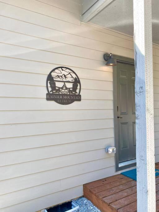 New Modern Cabin! 5Mi To Mt Rainier National Park! Hot Tub & Wifi Ashford Kültér fotó
