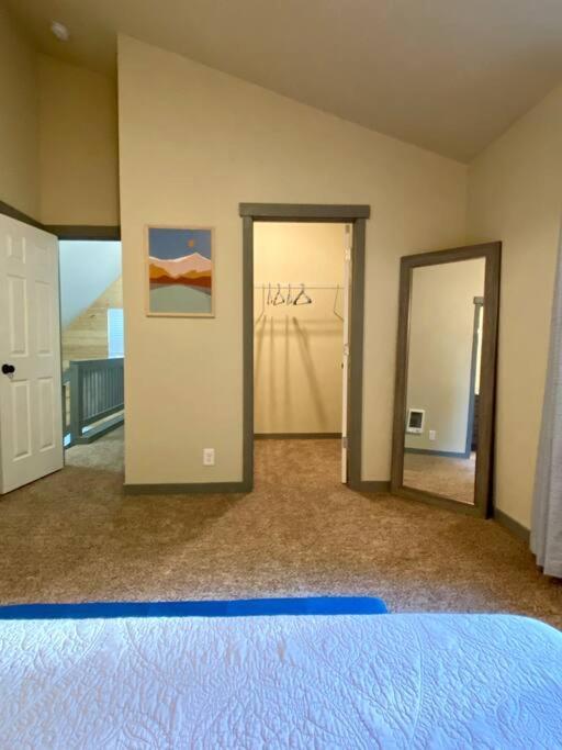 New Modern Cabin! 5Mi To Mt Rainier National Park! Hot Tub & Wifi Ashford Kültér fotó