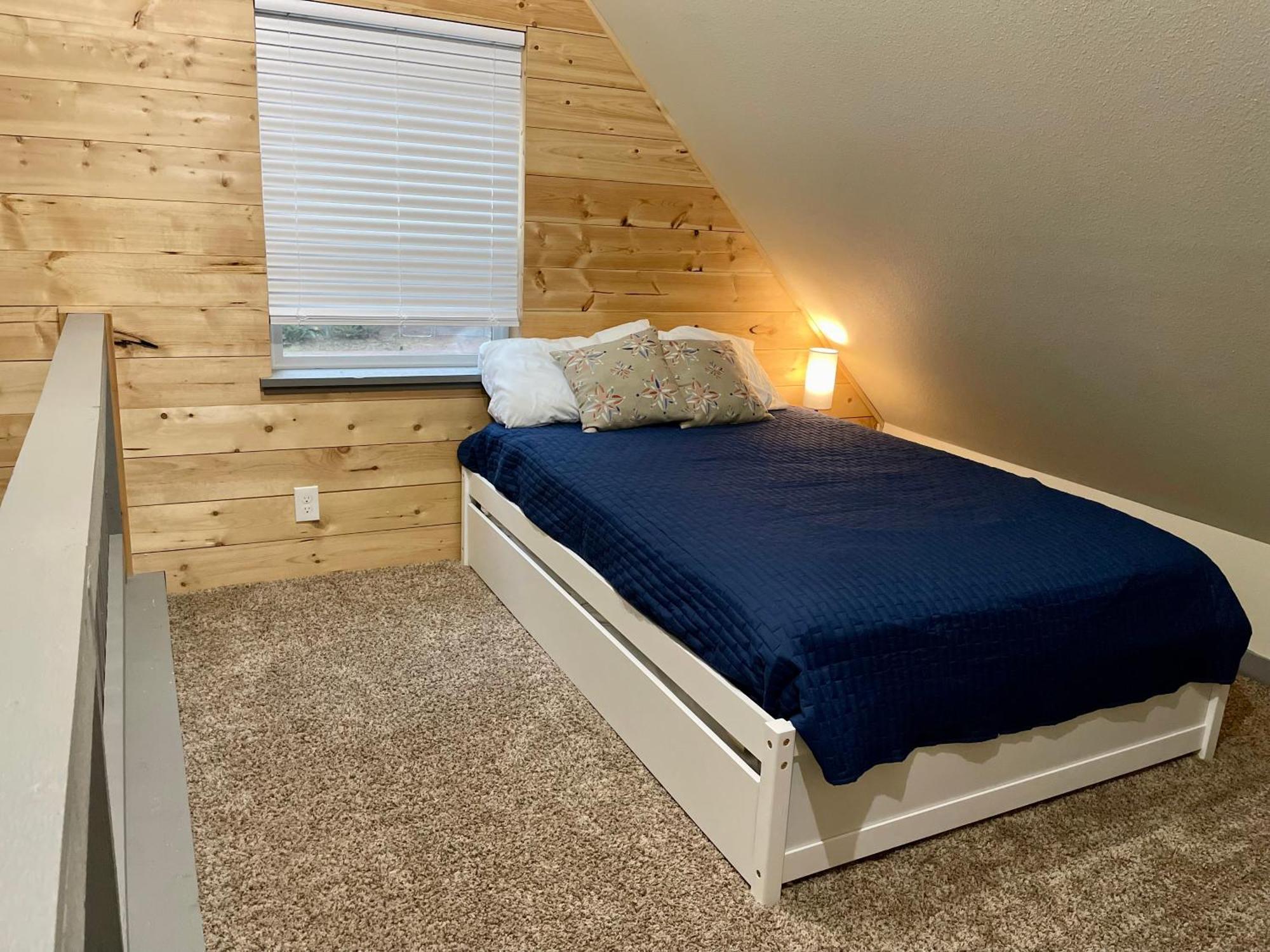 New Modern Cabin! 5Mi To Mt Rainier National Park! Hot Tub & Wifi Ashford Kültér fotó