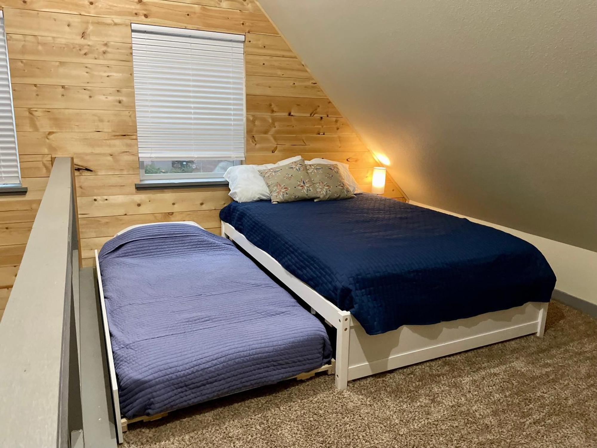 New Modern Cabin! 5Mi To Mt Rainier National Park! Hot Tub & Wifi Ashford Kültér fotó